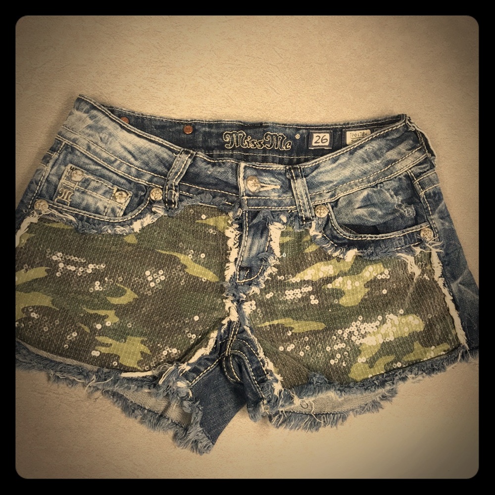 Miss Me Shorts